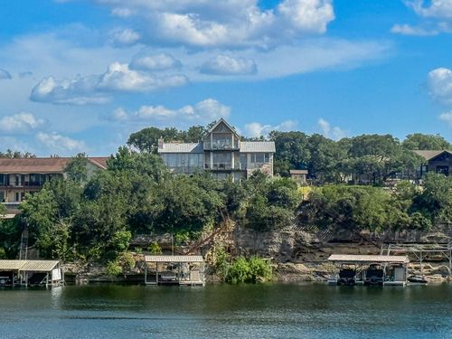 4846 Travis Oaks Dr, Marble Falls, TX, 78654-3347 | Card Image