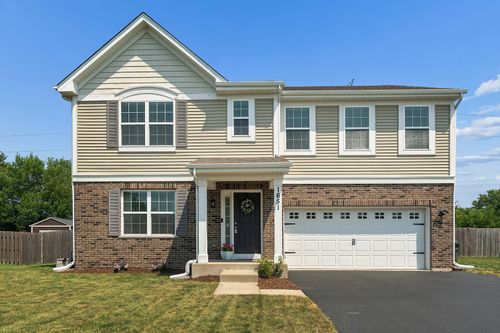 1651 Glenbrooke Ln, New Lenox, IL, 60451-3783 | Card Image