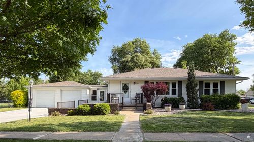 122 E 3rd Street, Hope, KS, 67451 | Card Image