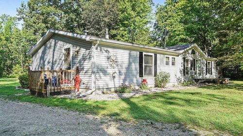 2410 S Loomis Road, Chippewa Township, MI, 48858 | Card Image