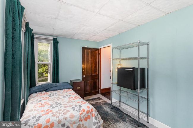 104 Miller Ln, Home with 3 bedrooms, 2 bathrooms and null parking in HARRISBURG PA | Image 16