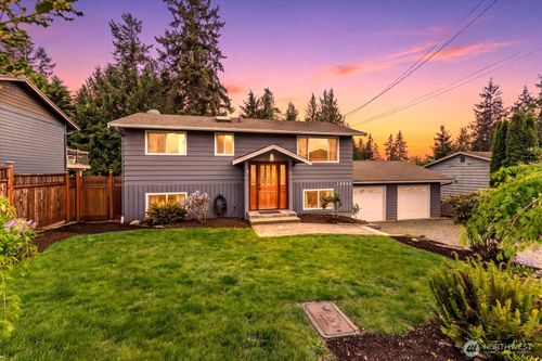10908 18th St Se, Lake Stevens, WA, 98258-2021 | Card Image