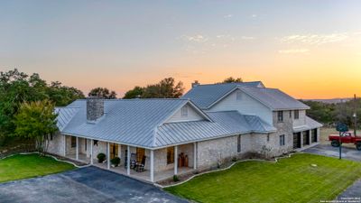 8345 Rolling Acres Trl, House other with 5 bedrooms, 3 bathrooms and null parking in Fair Oaks Ranch TX | Image 2