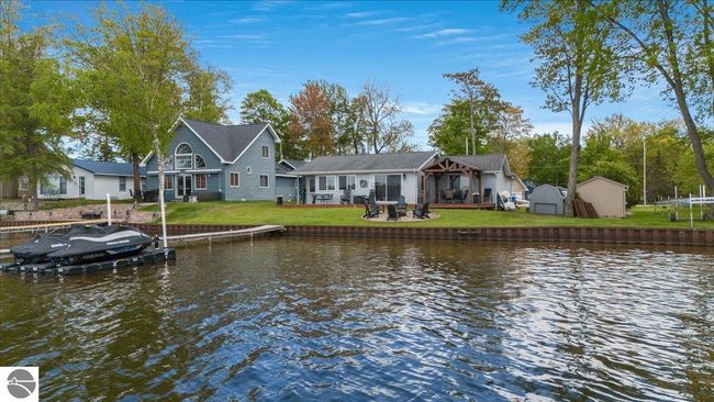 4805 Pinellas Dr, House other with 2 bedrooms, 2 bathrooms and null parking in Hale MI | Image 5
