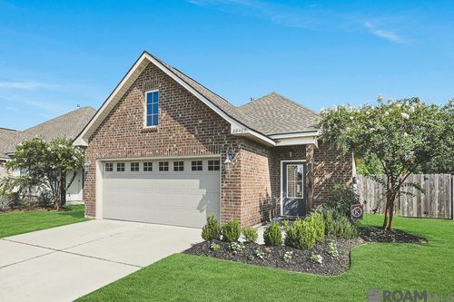 38487 Brown Rd, Prairieville, LA, 70769-3956 | Card Image