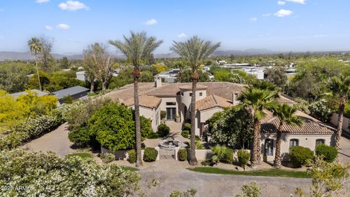 5615 N Invergordon Rd, Paradise Valley, AZ, 85253-5213 | Card Image