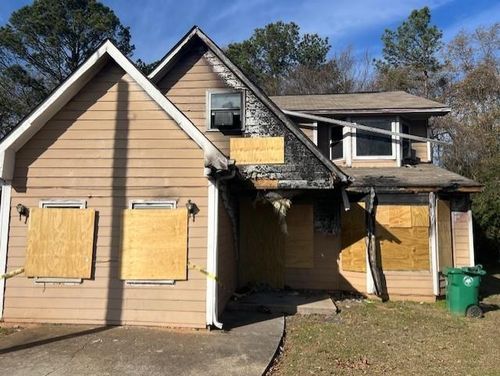 439 Orchard Dr, Stone Mountain, GA, 30083-6818 | Card Image