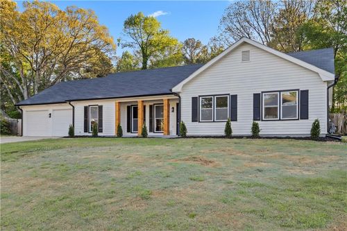 1992 Graystone Pkwy, Grayson, GA, 30017-1177 | Card Image