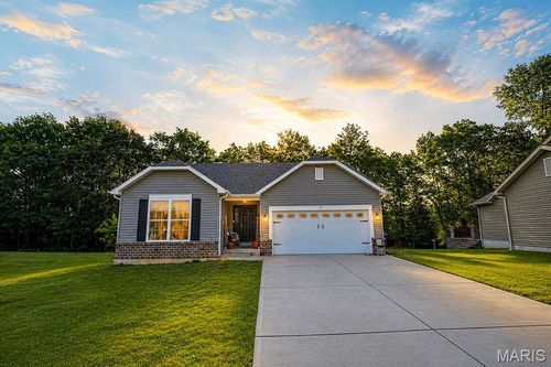 1192 Tahoe Pl, Pacific, MO, 63069-3663 | Card Image