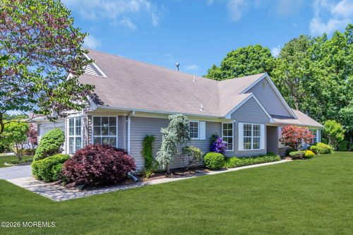 23 Oakmont Rd, Lakewood, NJ, 08701-5711 | Card Image