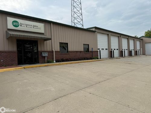 1801 Grove Avenue, Corning, IA, 50841 | Card Image