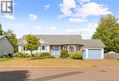 45 Foxwood Dr, Moncton, NB, E1G3S6 | Card Image