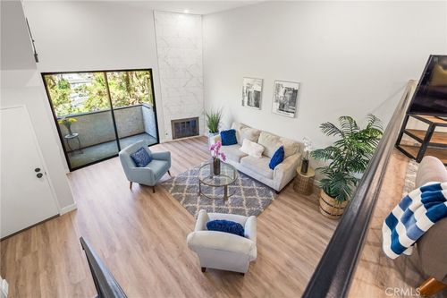apt-8-1832 Oak Tree Dr, Los Angeles, CA, 90041-2068 | Card Image