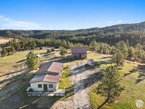 9 Lost Cache Rd, Reed Point, MT, 59069-7936 | Card Image