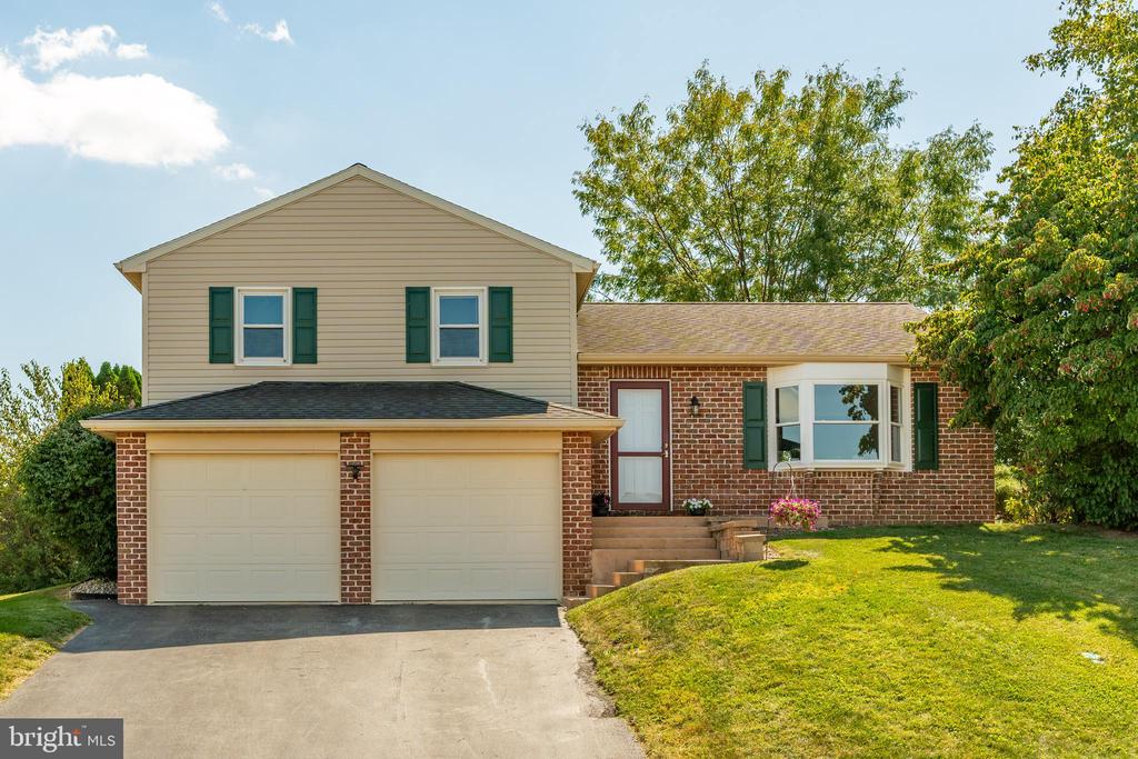 Heritage Dr, New Holland, PA 17557
