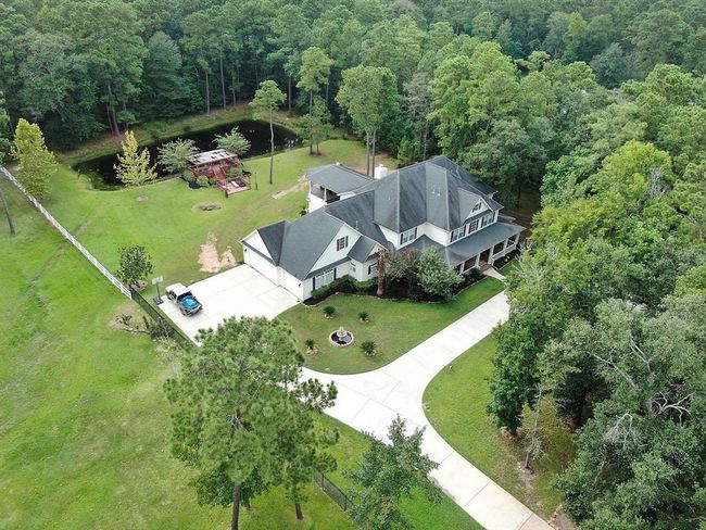 10714 Crestwater Cir, House other with 5 bedrooms, 5 bathrooms and 3 parking in Magnolia TX | Image 4