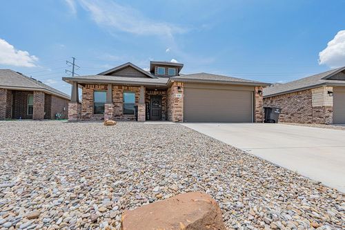 130 Pioneer Cir, Midland, TX, 79705-2694 | Card Image