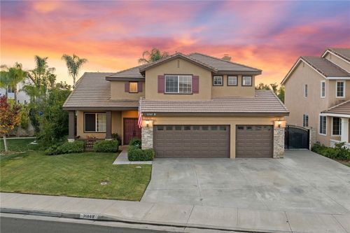 31969 Odyssey Dr, Winchester, CA, 92596-9089 | Card Image