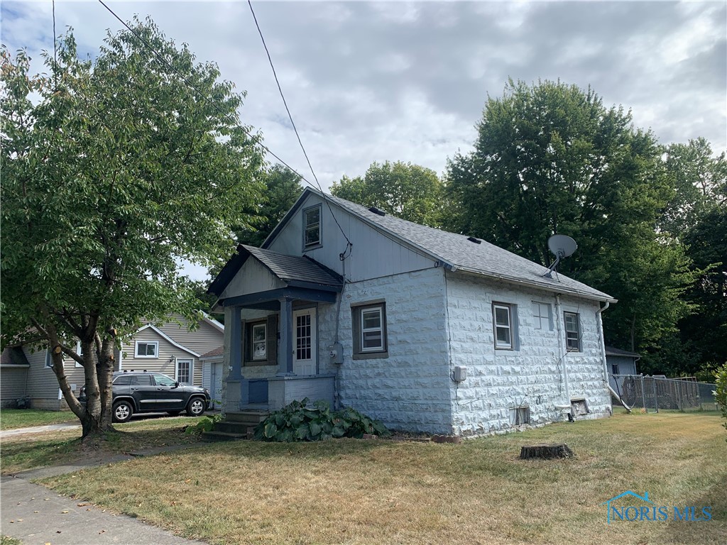 Clinton Ct, Findlay, OH 45840