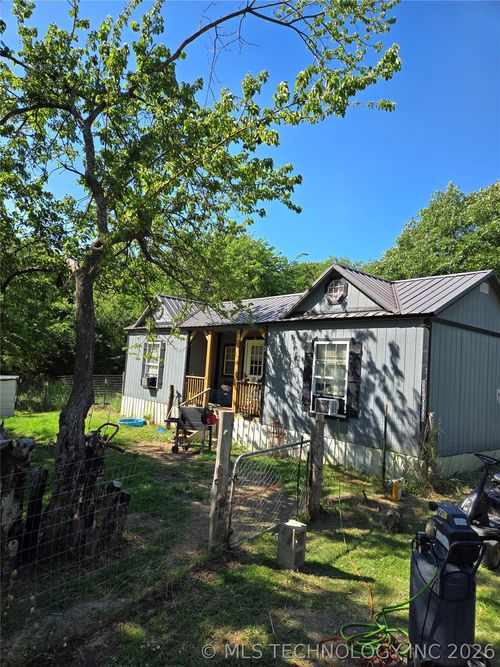 8800 County Road 1550, Ada, OK, 74820 | Card Image