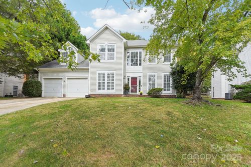 8700 Barrister Way, Charlotte, NC, 28216-1663 | Card Image