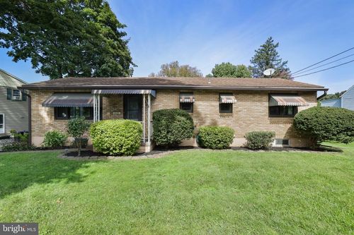 1539 Spring Garden St, EASTON, PA, 18042-3143 | Card Image