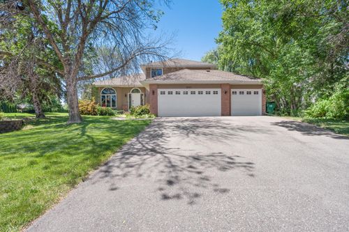 8901 Dunbar Knl N, Brooklyn Park, MN, 55443-4013 | Card Image