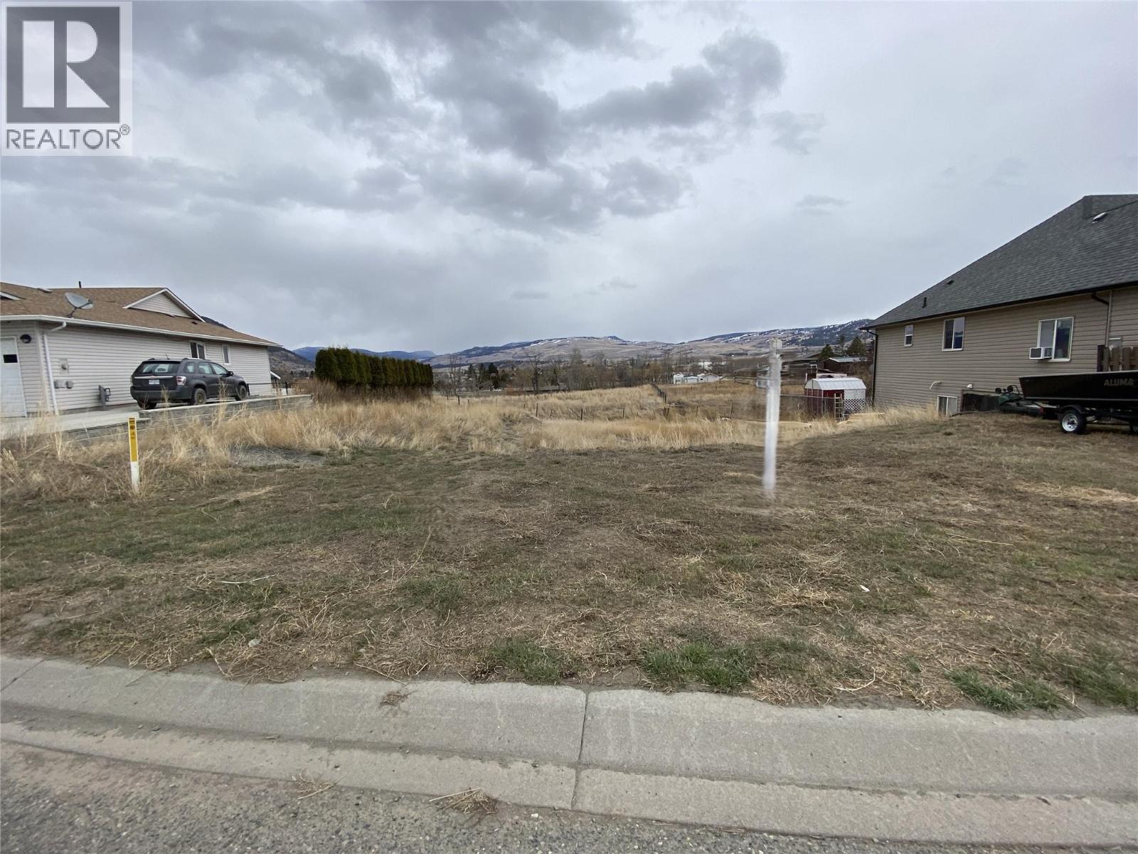 Land in Merritt