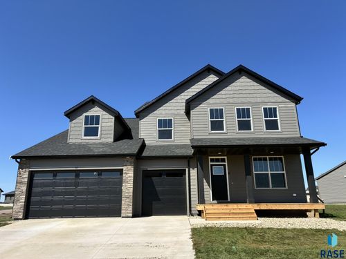 917 S Country Club Ave, Brandon, SD, 57005-6722 | Card Image