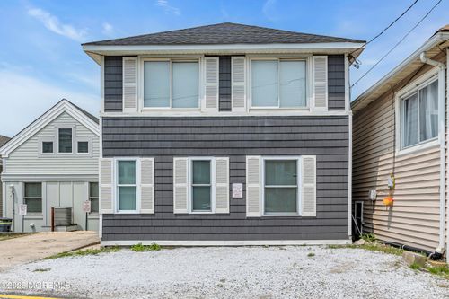 9 Danby Pl, Point Pleasant Beach, NJ, 08742-5621 | Card Image