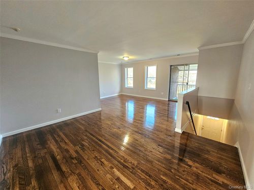 199 Artist Lake Dr, Middle Island, NY, 11953-2317 | Card Image