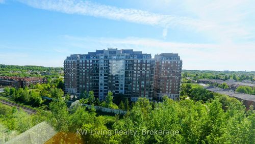 1005-29 Northern Heights Dr, Richmond Hill, ON, L4B4L8 | Card Image
