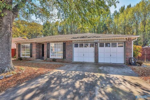 118 Champions Green Ln, Madison, AL, 35758-7508 | Card Image