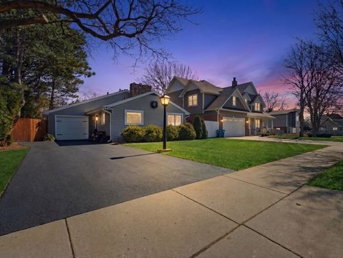 4129 Main St, Downers Grove, IL, 60515-2141 | Card Image
