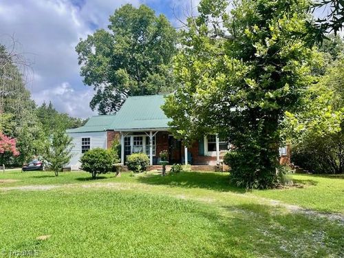 400 Glendale Rd, Lexington, NC, 27292-5828 | Card Image