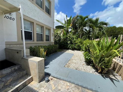 8-1060 Nw 47th St, Miami, FL, 33127 | Card Image