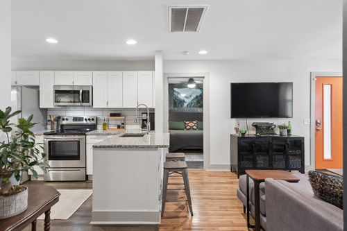 204B Lutie St, Nashville, TN, 37210 | Card Image