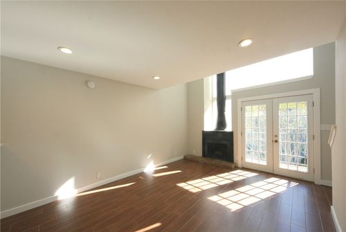 18-1600 West Ave, Austin, TX, 78701-1545 | Card Image