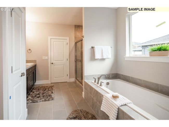 4785 Nw 71 St Ave, House other with 3 bedrooms, 3 bathrooms and 2 parking in Camas WA | Image 13