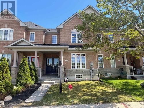 550 Hoover Park Dr, Stouffville, ON, L4A0S8 | Card Image