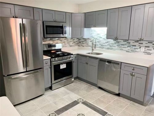 apt-17-5 Cynthia Dr, North Providence, RI, 02911-2472 | Card Image