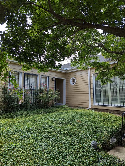 2065 Hazel Hedge Ln, Montgomery, AL, 36106-1529 | Card Image