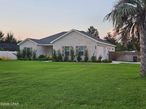 9135 Sunshine Drive, Youngstown, FL, 32466 | Card Image
