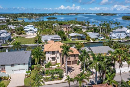 795 Marbury Ln, LONGBOAT KEY, FL, 34228-1441 | Card Image