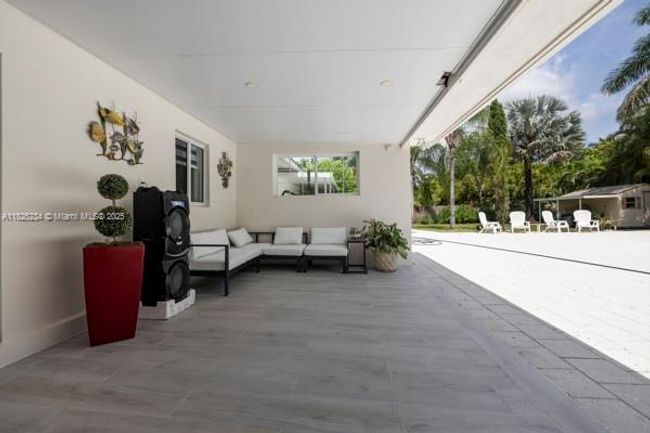 17975 Sw 232 Nd St, House other with 4 bedrooms, 4 bathrooms and null parking in Miami FL | Image 38