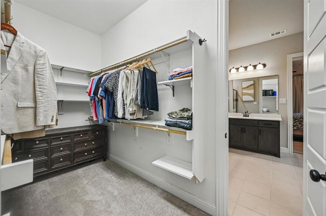 Walk in closet | Image 29