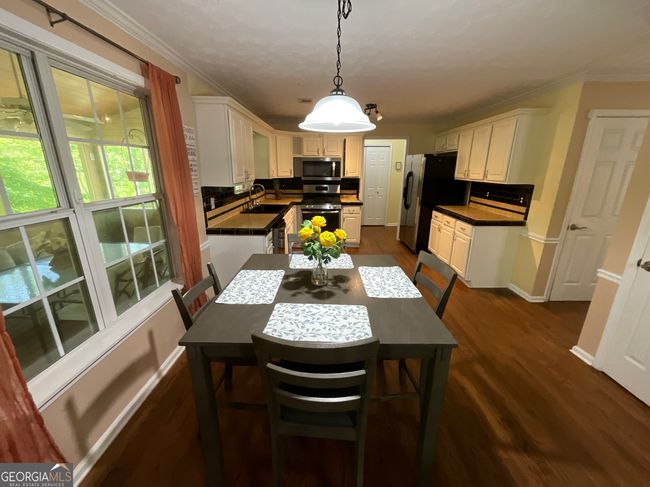 5363 Forest Dr, House other with 6 bedrooms, 4 bathrooms and null parking in Loganville GA | Image 17