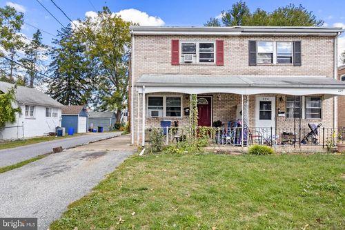 222 S 1st St, LEMOYNE, PA, 17043-1902 | Card Image