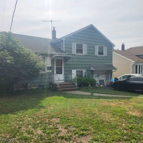 826 Joralemon St, Belleville, NJ, 07109-1440 | Card Image