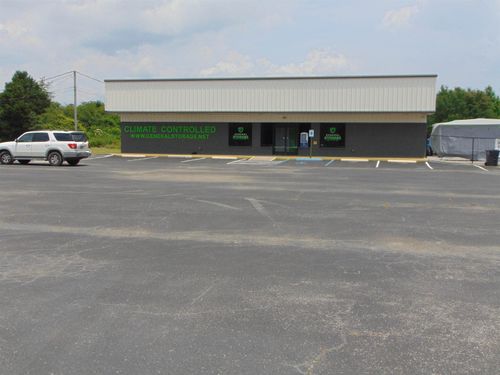 11300 Highway 20, Florence, AL, 35633-2702 | Card Image